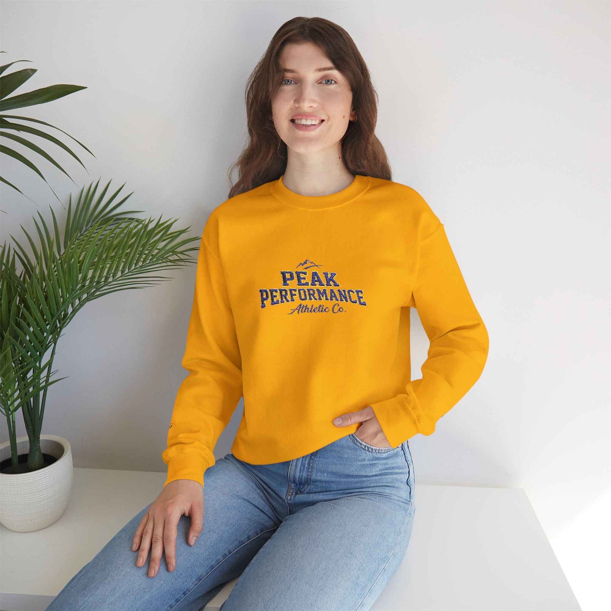 Peak Performance Sweatshirt - Vintage Mountain Athletics Crewneck Pullover